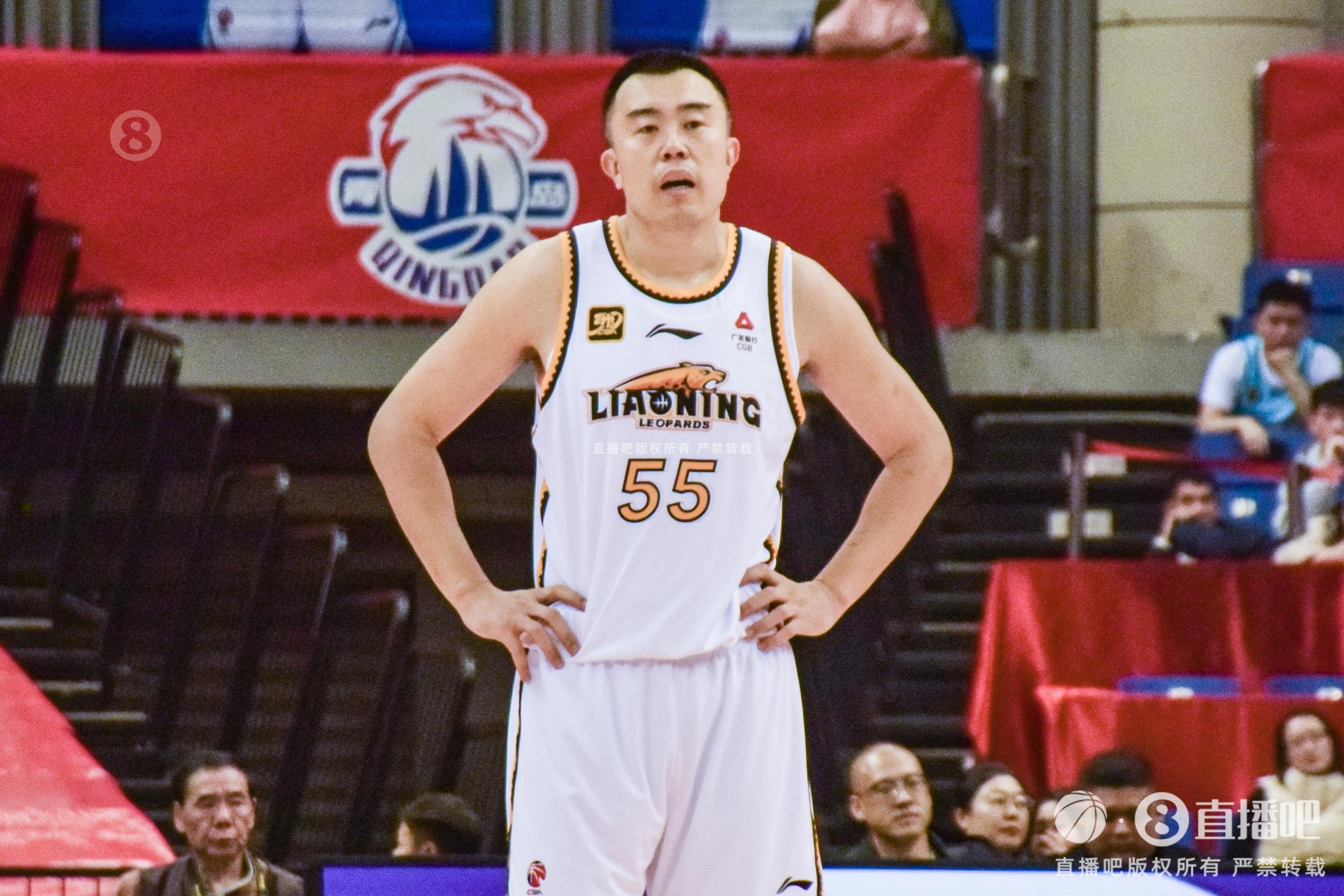 老將盡力了！韓德君7中4拿到14分12籃板3助攻