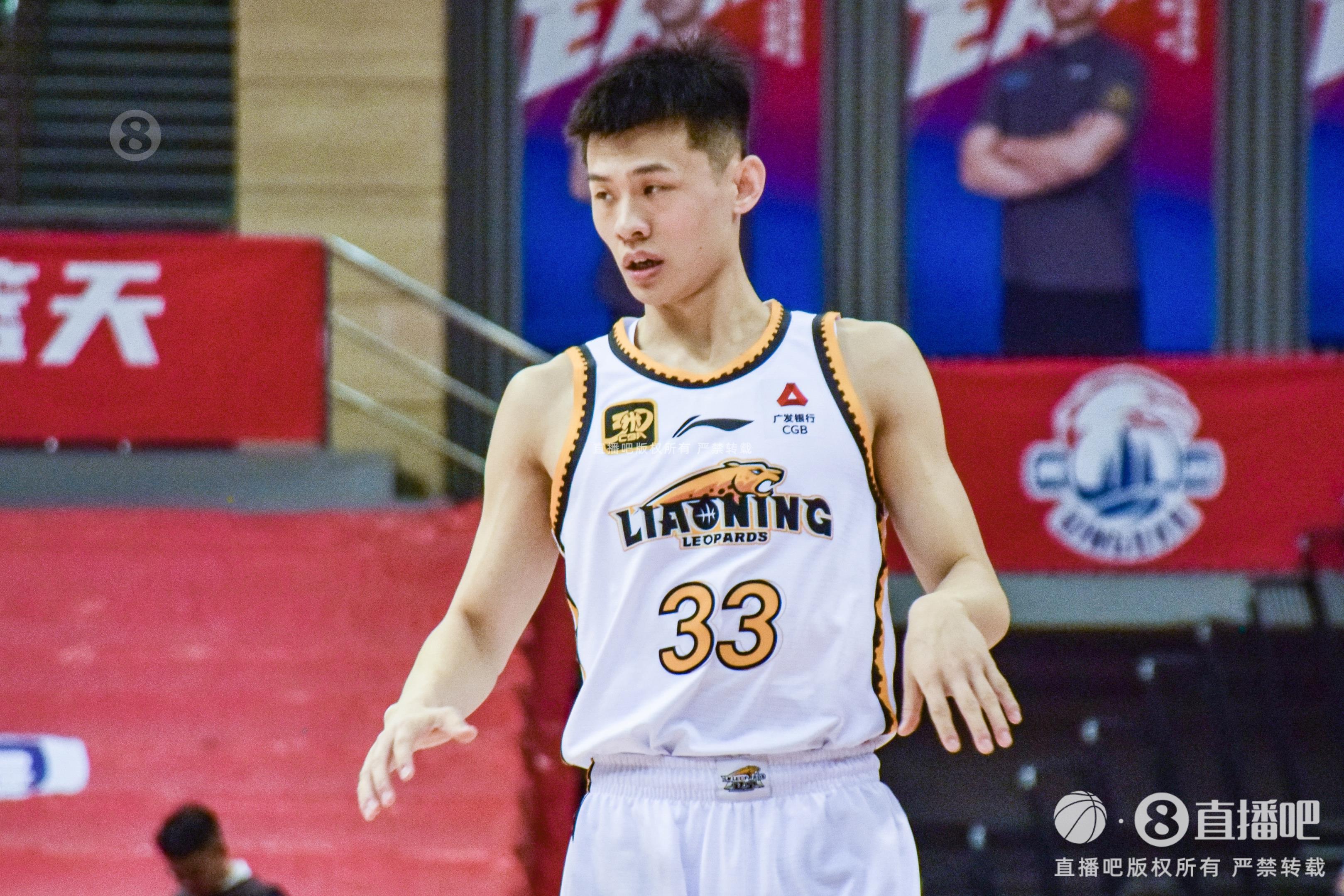 盡力了！王嵐嵚末節(jié)2記三分 全場18分鐘4中3拿到10分